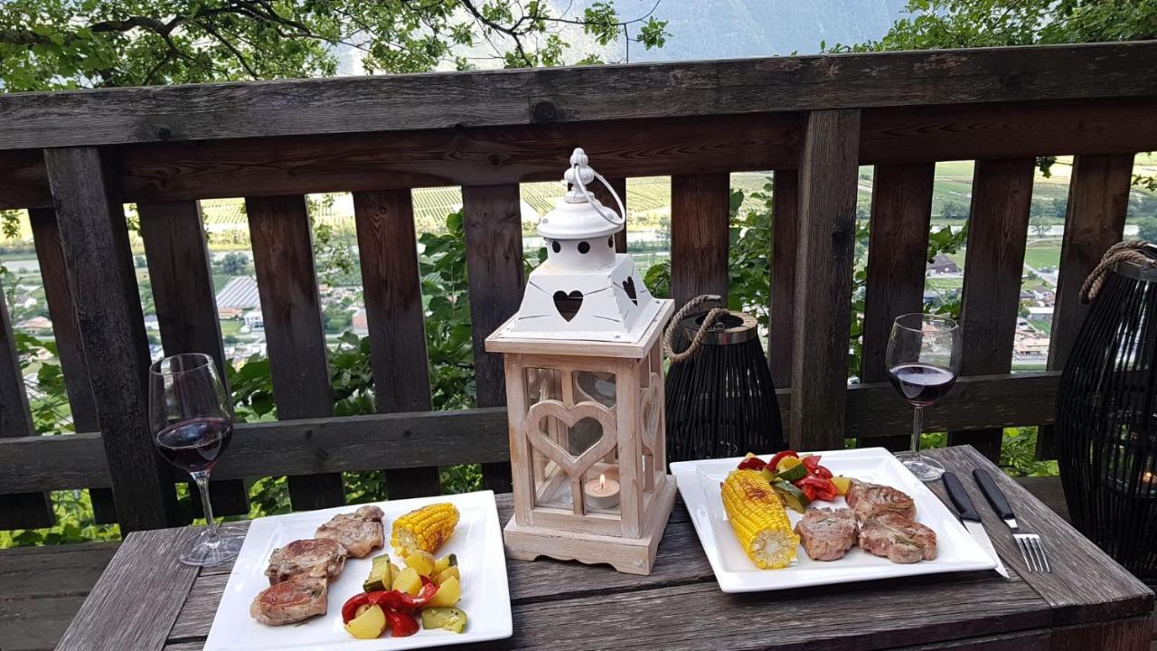 La Terrasse Villa Fully Eksteriør billede